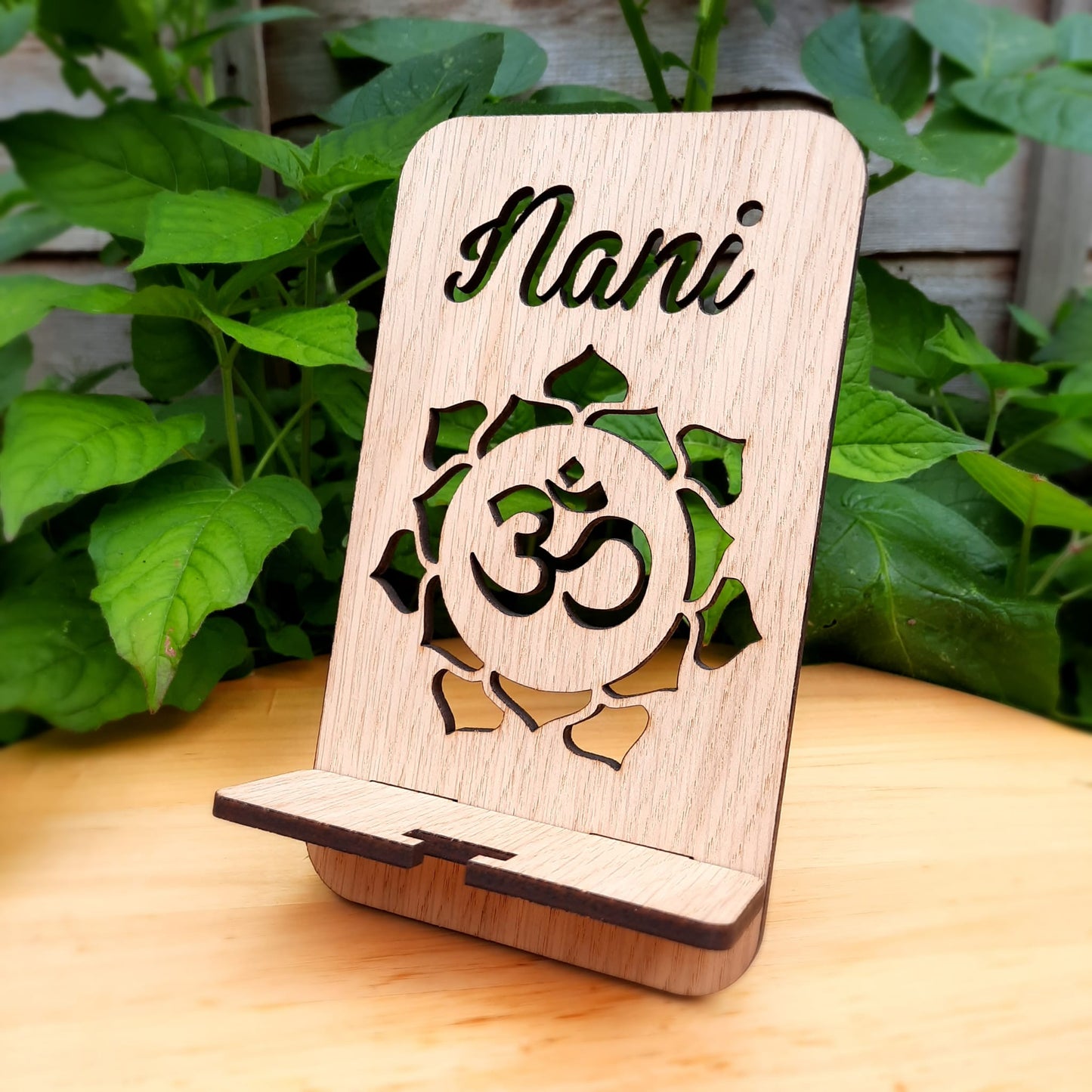 Indian Gift For Dada, Baa, Nana, Nani and Ma. Wooden Phone Holder Mobile Stand.